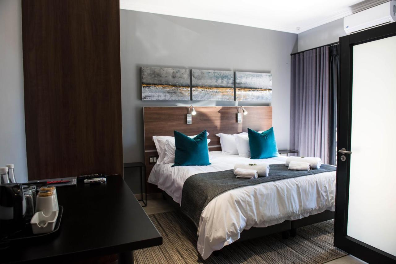 @Greys Guesthouse Блоемфонтейн Екстериор снимка