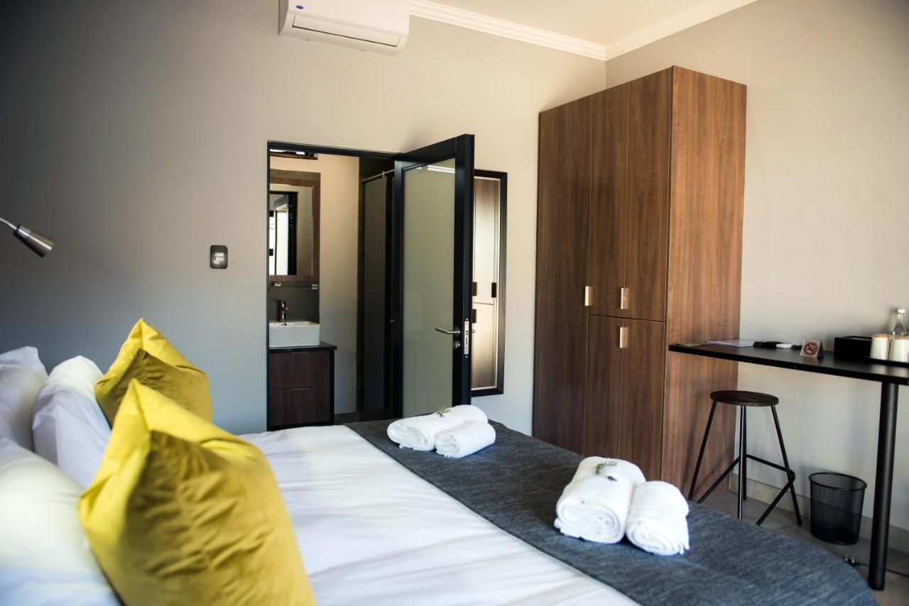 @Greys Guesthouse Блоемфонтейн Екстериор снимка