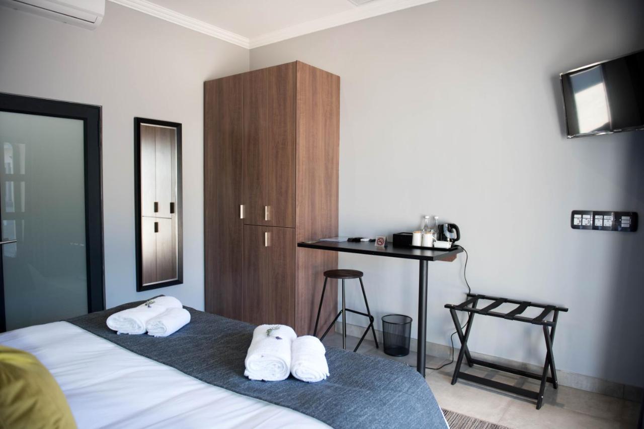 @Greys Guesthouse Блоемфонтейн Екстериор снимка