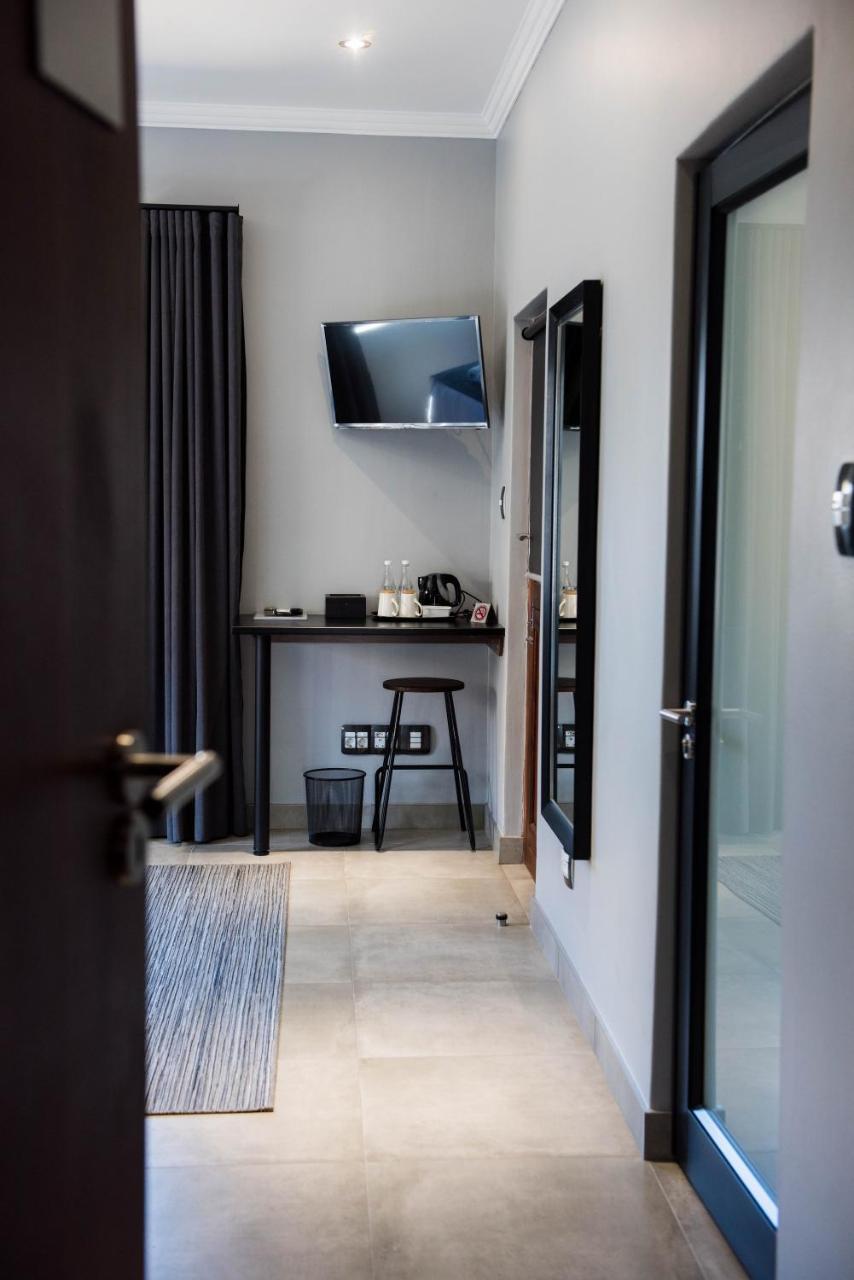 @Greys Guesthouse Блоемфонтейн Екстериор снимка